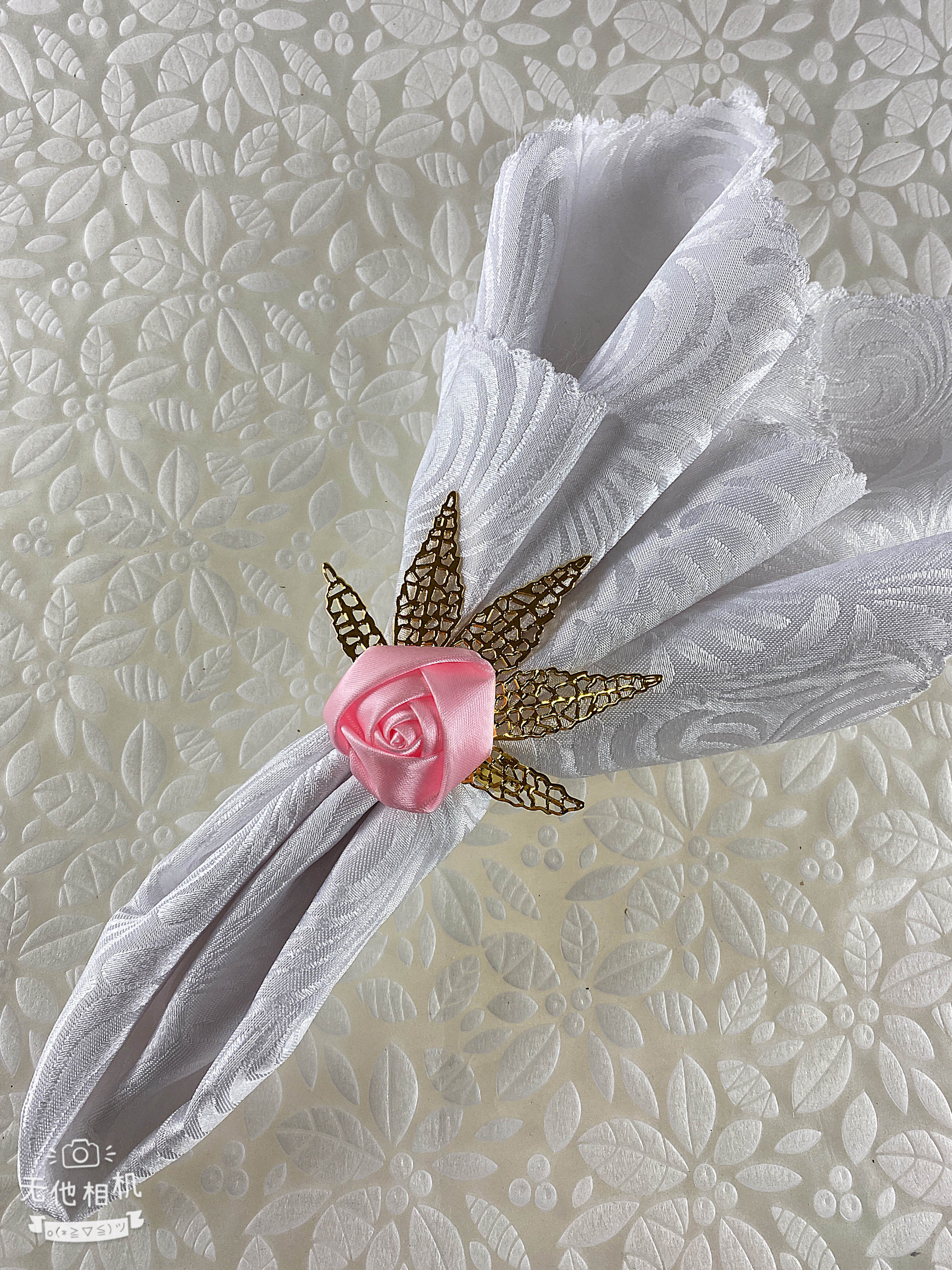 Napkin buckles, scarf rings, metal rings, hotel decorations, wedding supplies, accessories. Item Picture