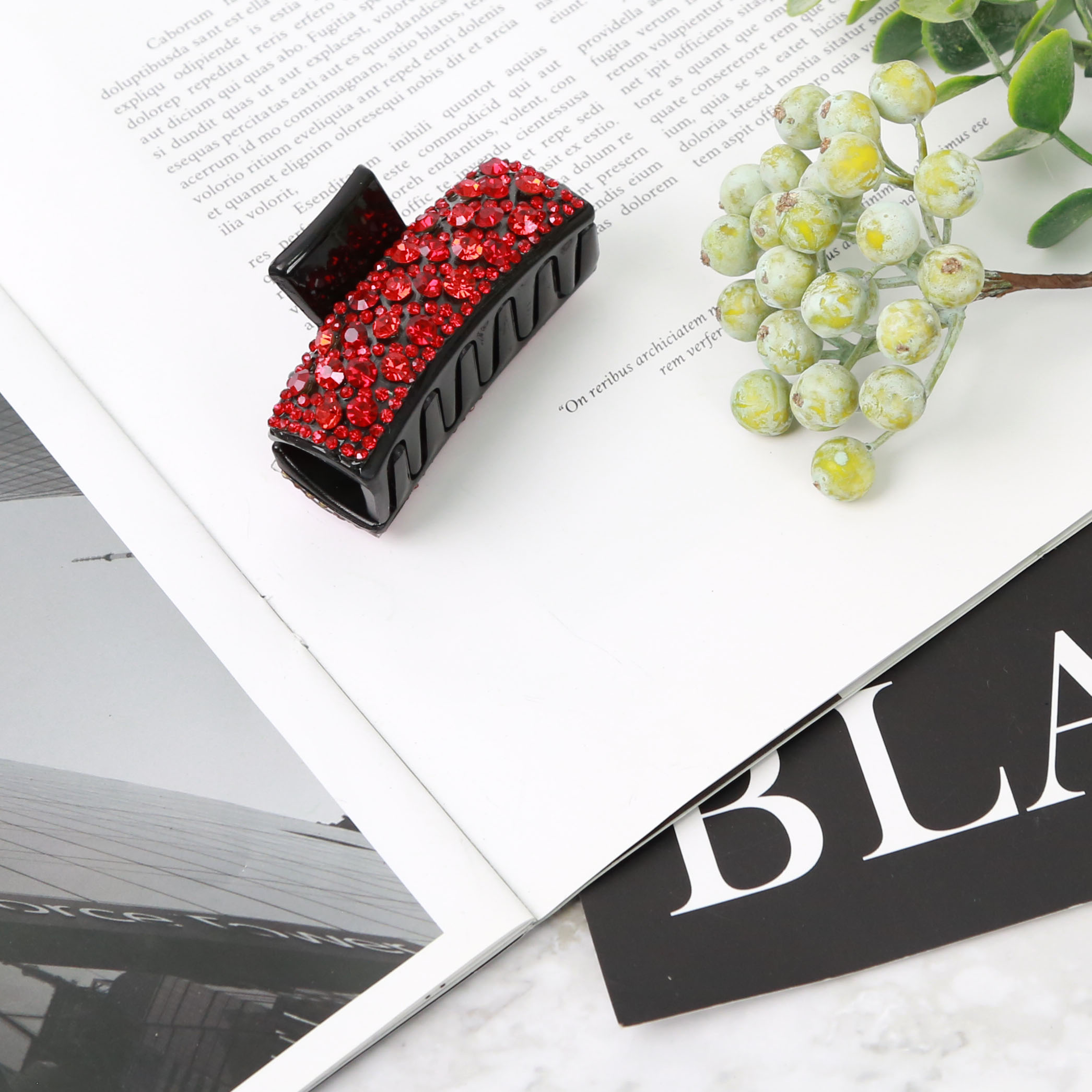 Diamond-encrusted hair grips, large updo, rhinestone hair clips, back of the head grips, Korean style grips, Korean headwear details Picture