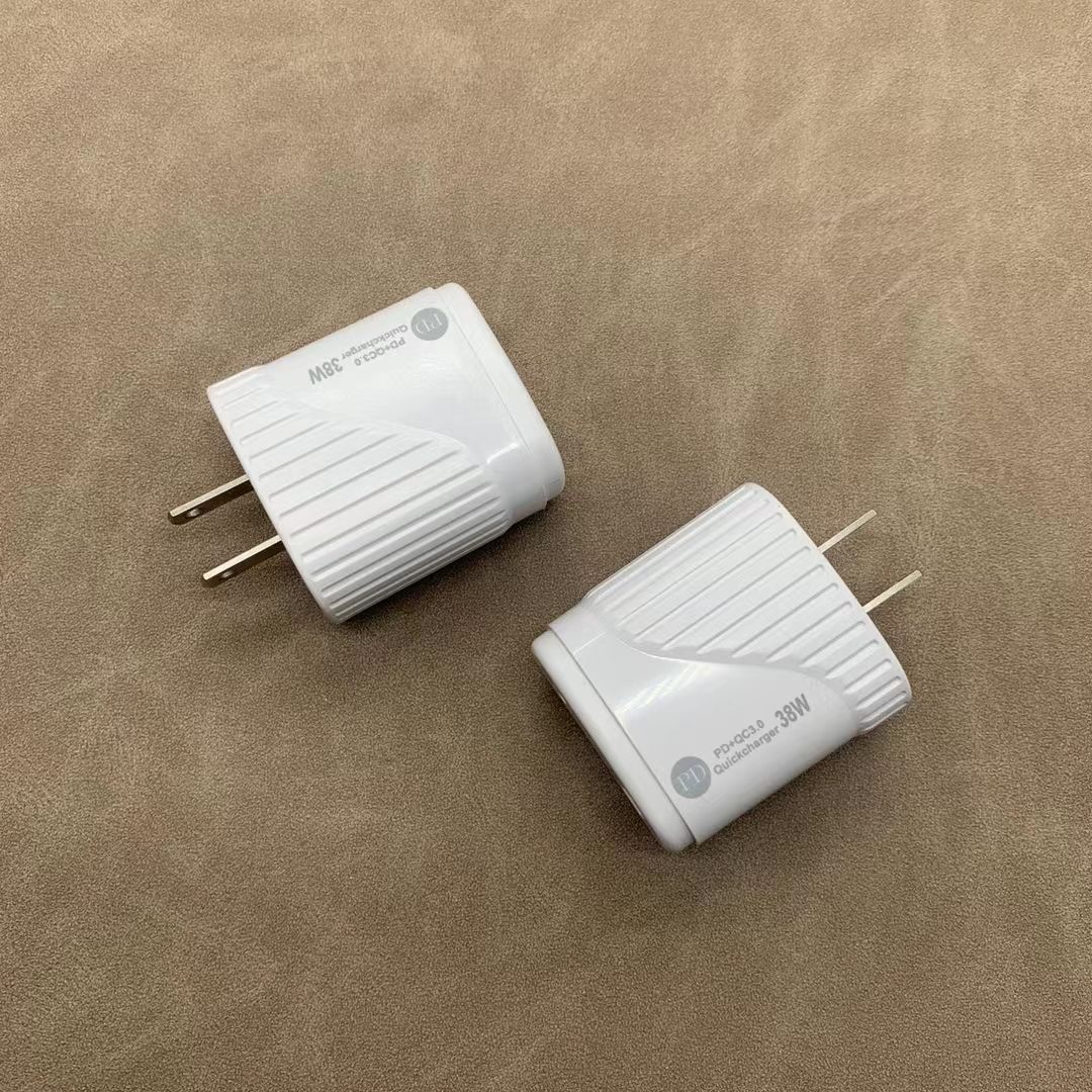 20W PD fast charging charger for European and American standards detail image 4