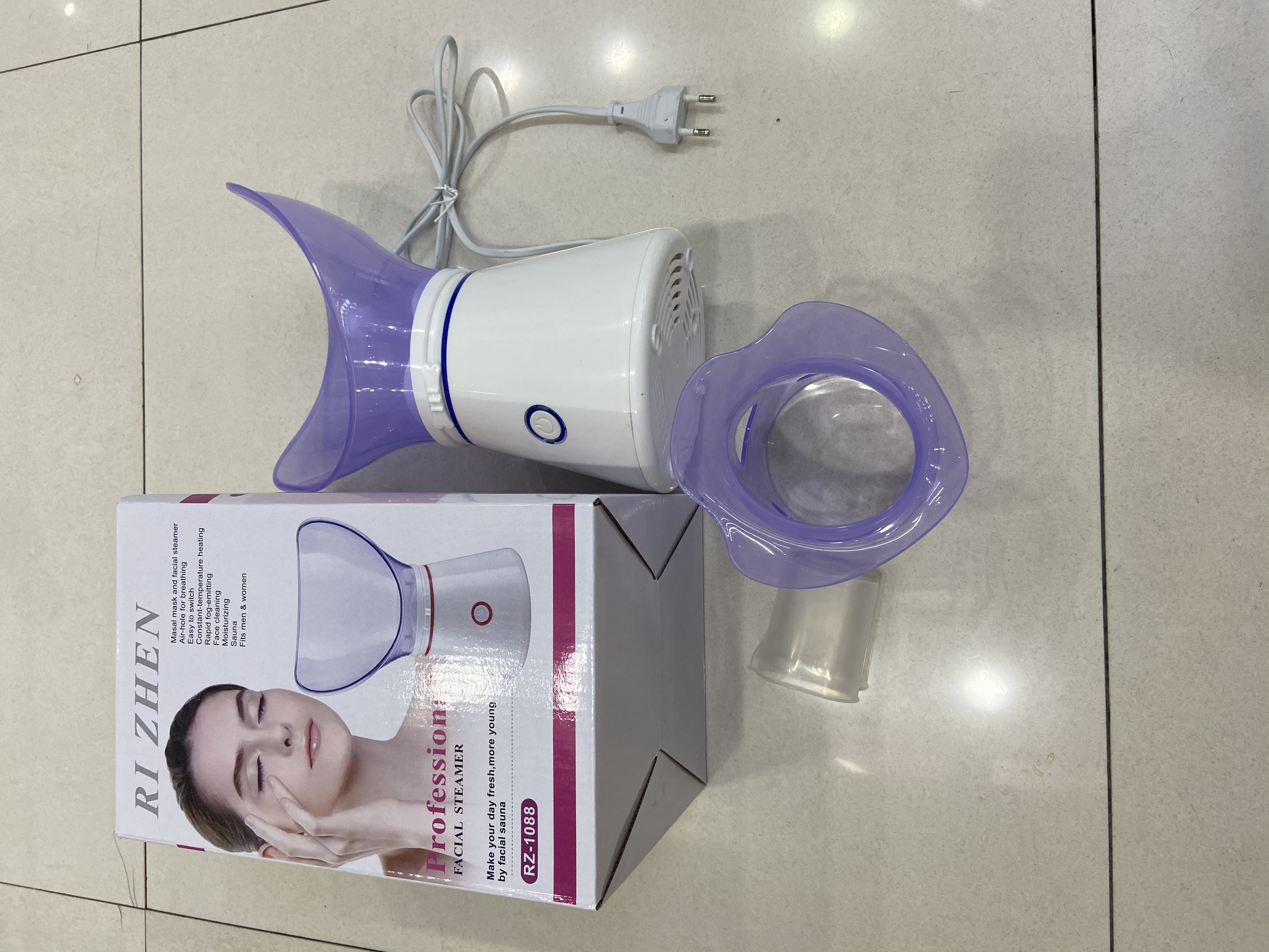 Hydrating face steamer