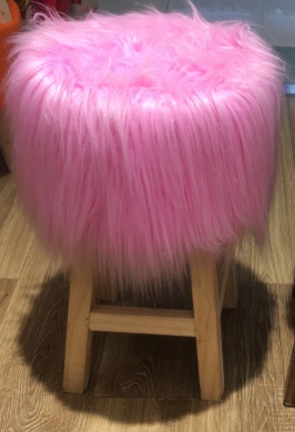 Home use pink plush footstool and shoe-changing stool details Picture