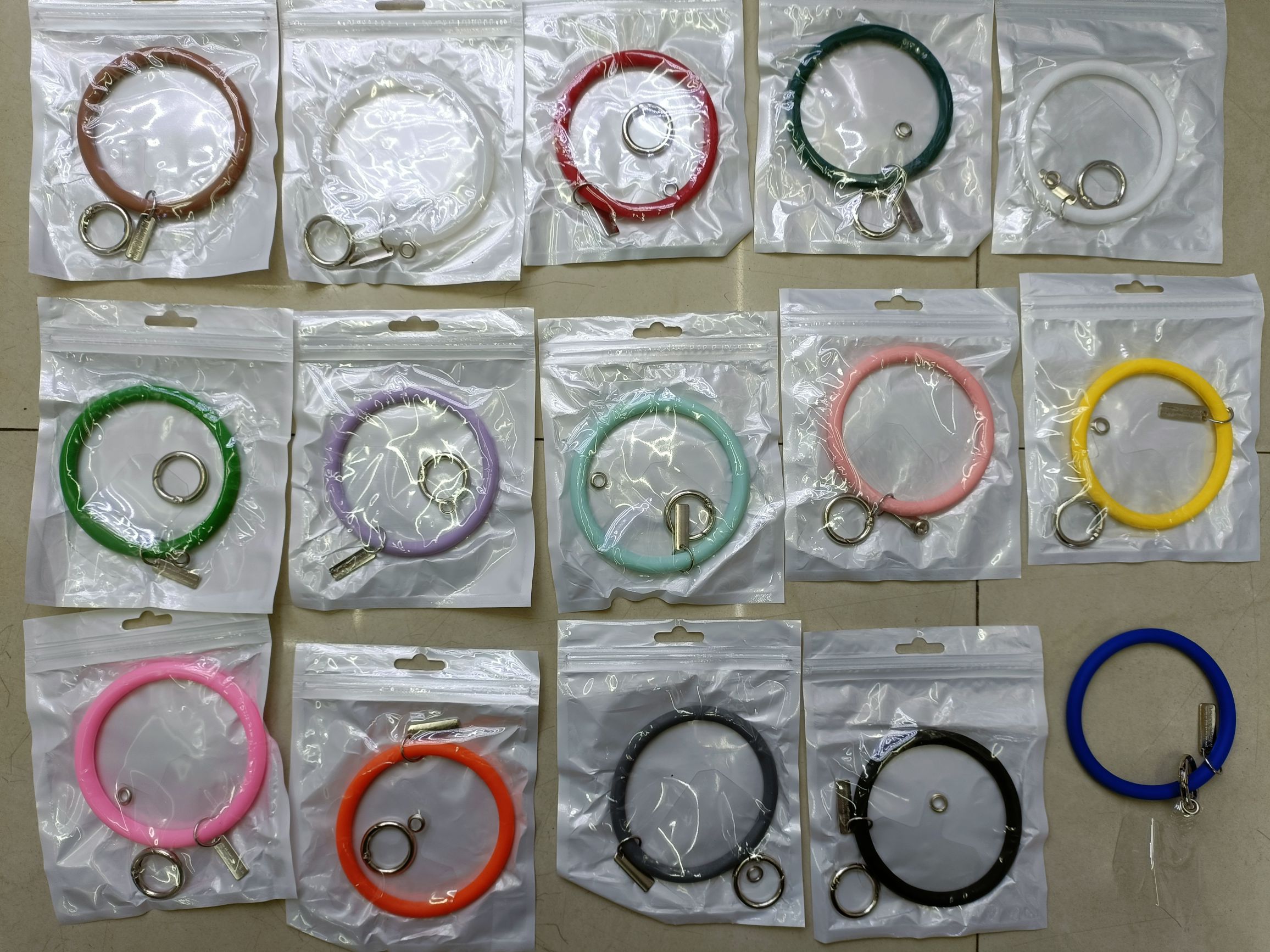 硅胶手环 防丢手机圈圈