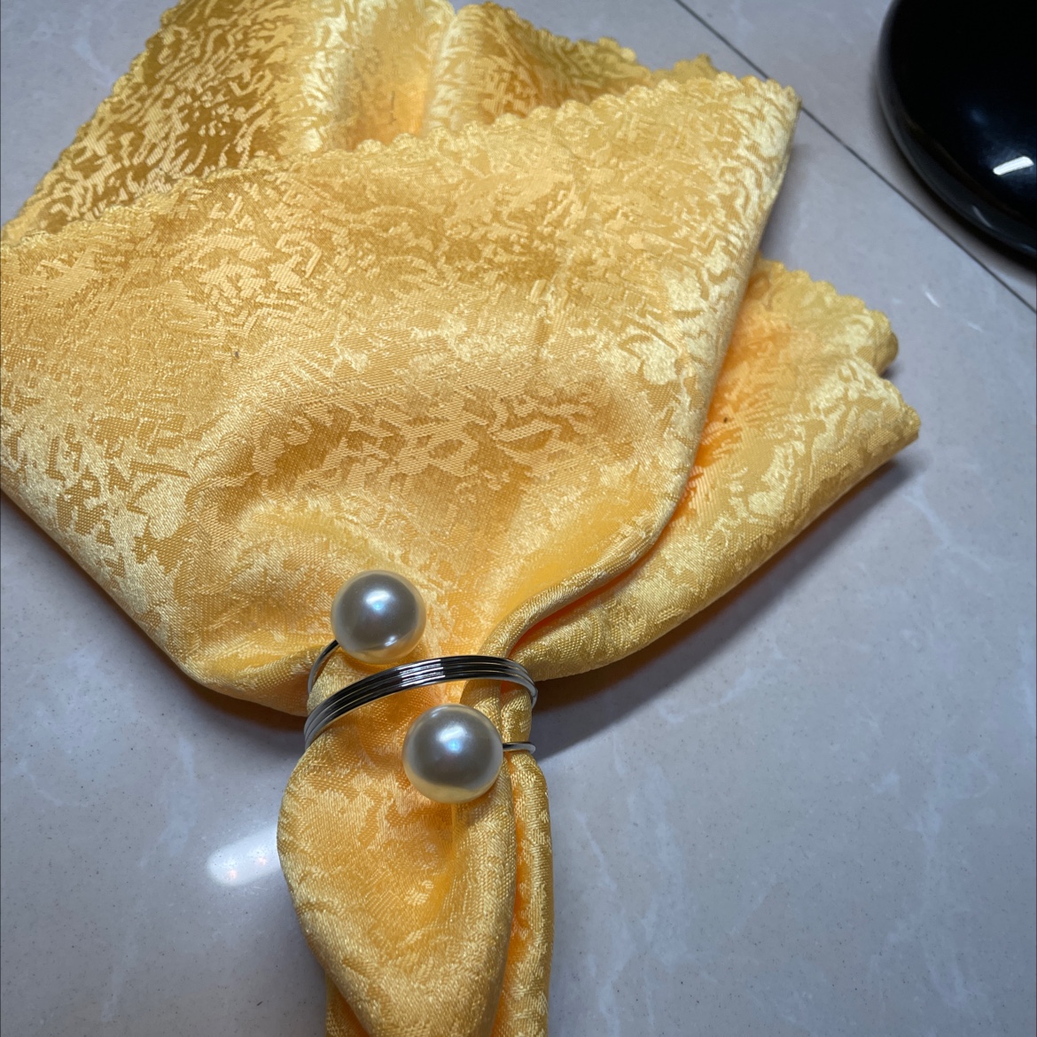 حلقات مناديل اللؤلؤ، مشبك المناديل، زخرفة، زينة. details Picture