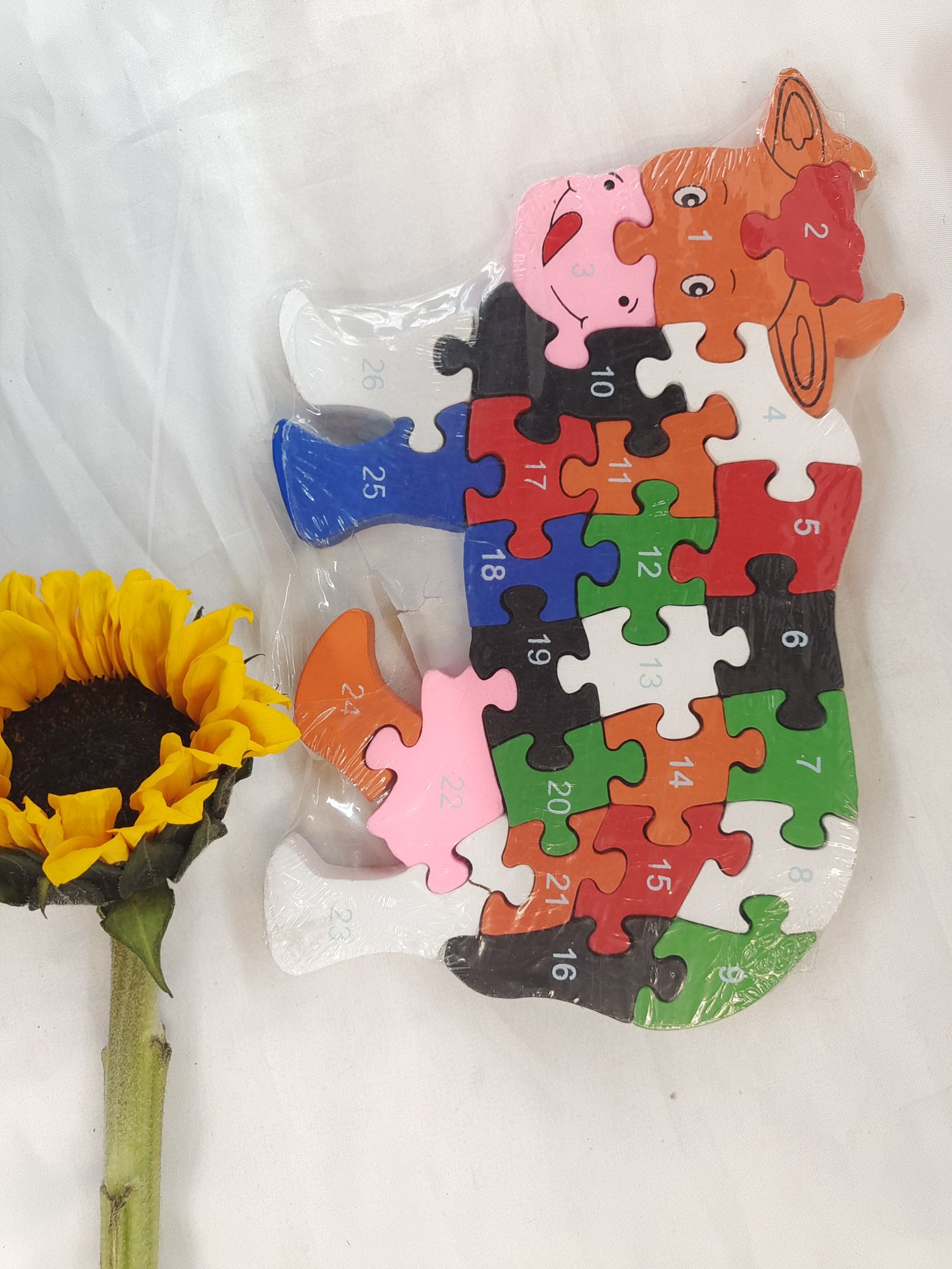 Early education and intelligence teaching aid: Bull