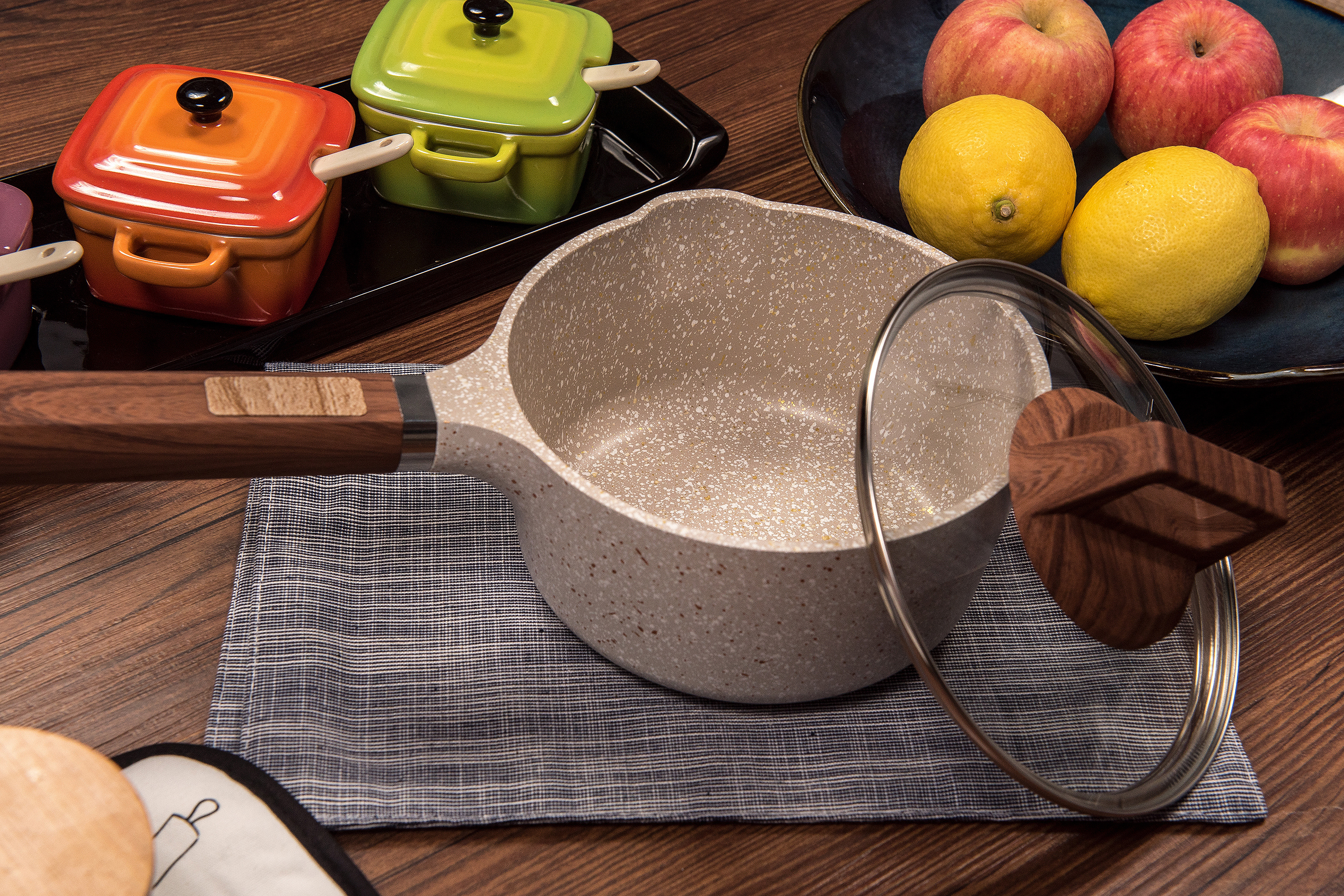 Tourmaline non-stick pan, die-cast aluminum pan, frying pan and soup pot Specification image