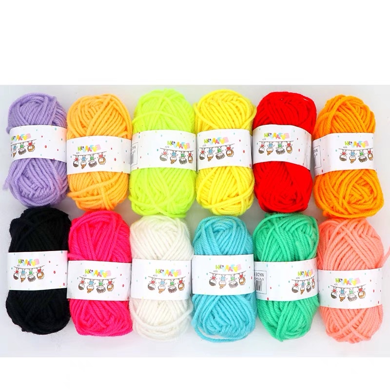 Yina Woolen Textile Factory offers direct sales of 12-color woolen balls for children's DIY weaving and collage, as well as educational woolen ball materials for kindergartens Application Scenario