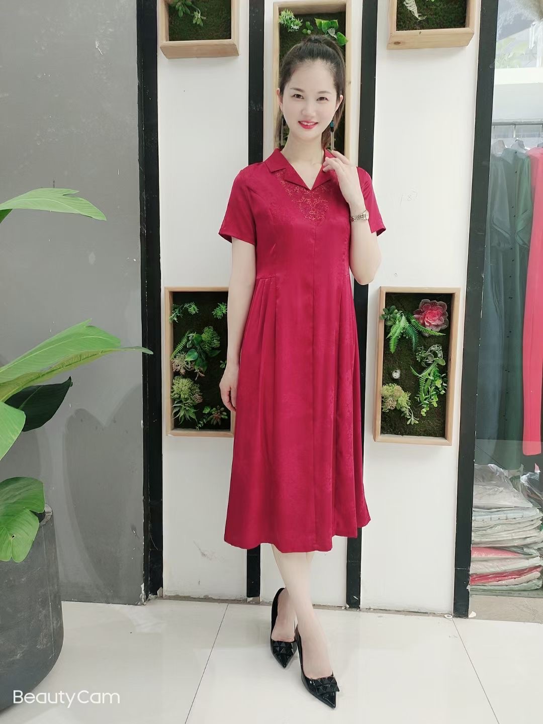 Dress 3 details Picture