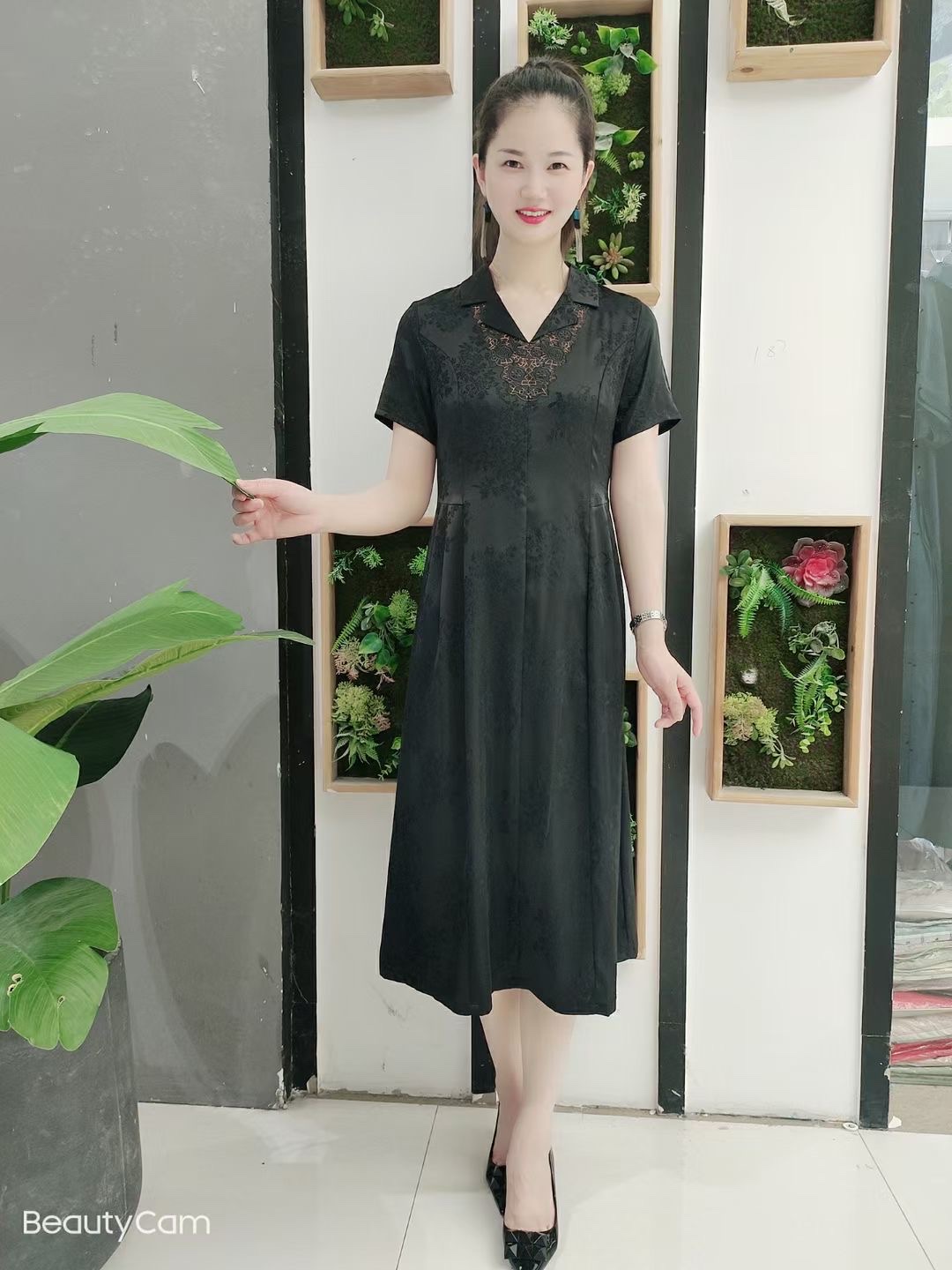 Dress 4 details Picture