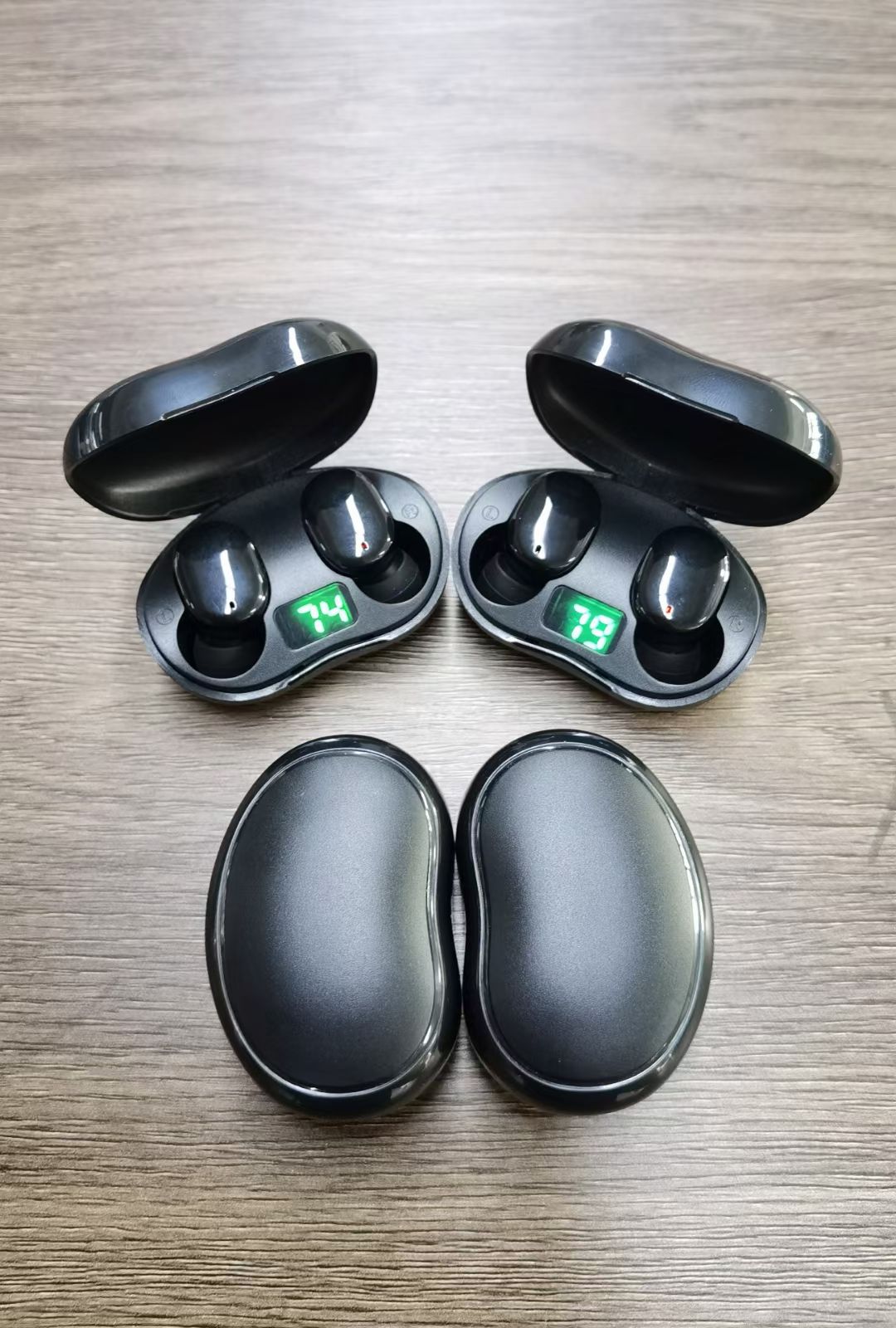 The E8S wireless Bluetooth headphones feature digital battery level display and are suitable for both men and women when playing games or listening to music pic 9