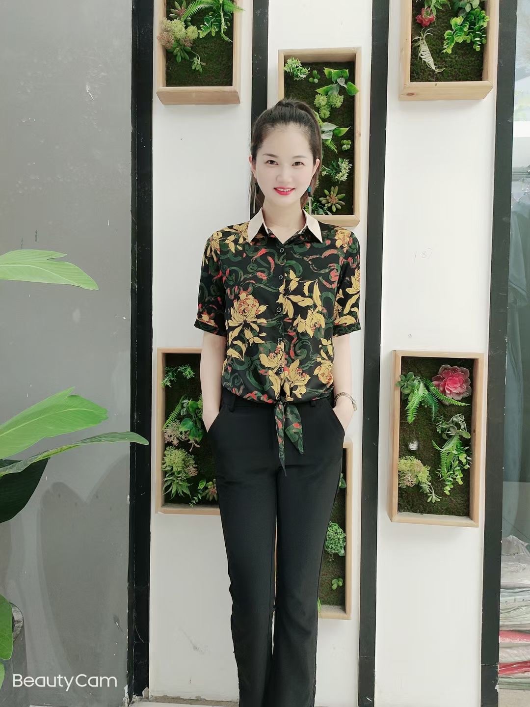 Clothing 1 details Picture