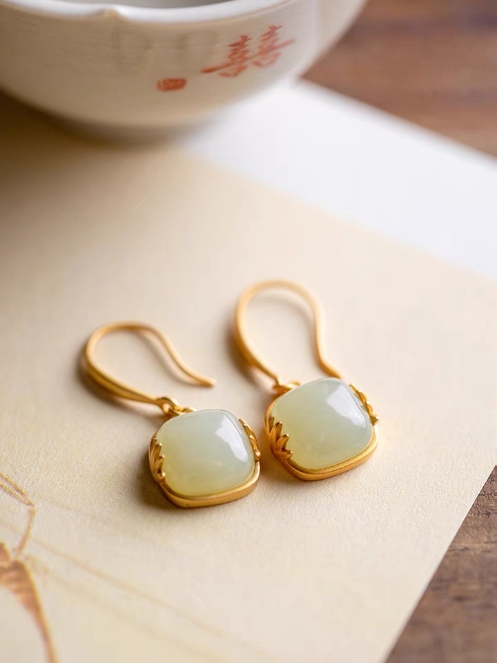 One Thought Pure silver ancient Method gold Hetian jade earrings, women's light luxury high-end earrings, stud earrings and earrings, Mother's Day 091 gift