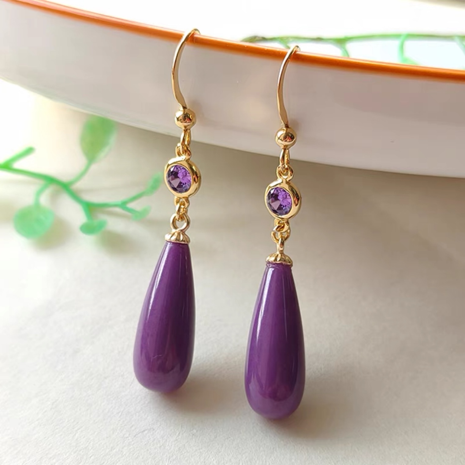 Original design natural purple mother-of-pearl earrings, simple style inlaid amethyst earrings, 14K gold-plated ear hooks, 089 women's earrings