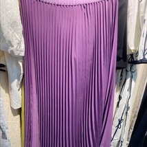 韩版   女装    丝光面料   紫色   半身裙子