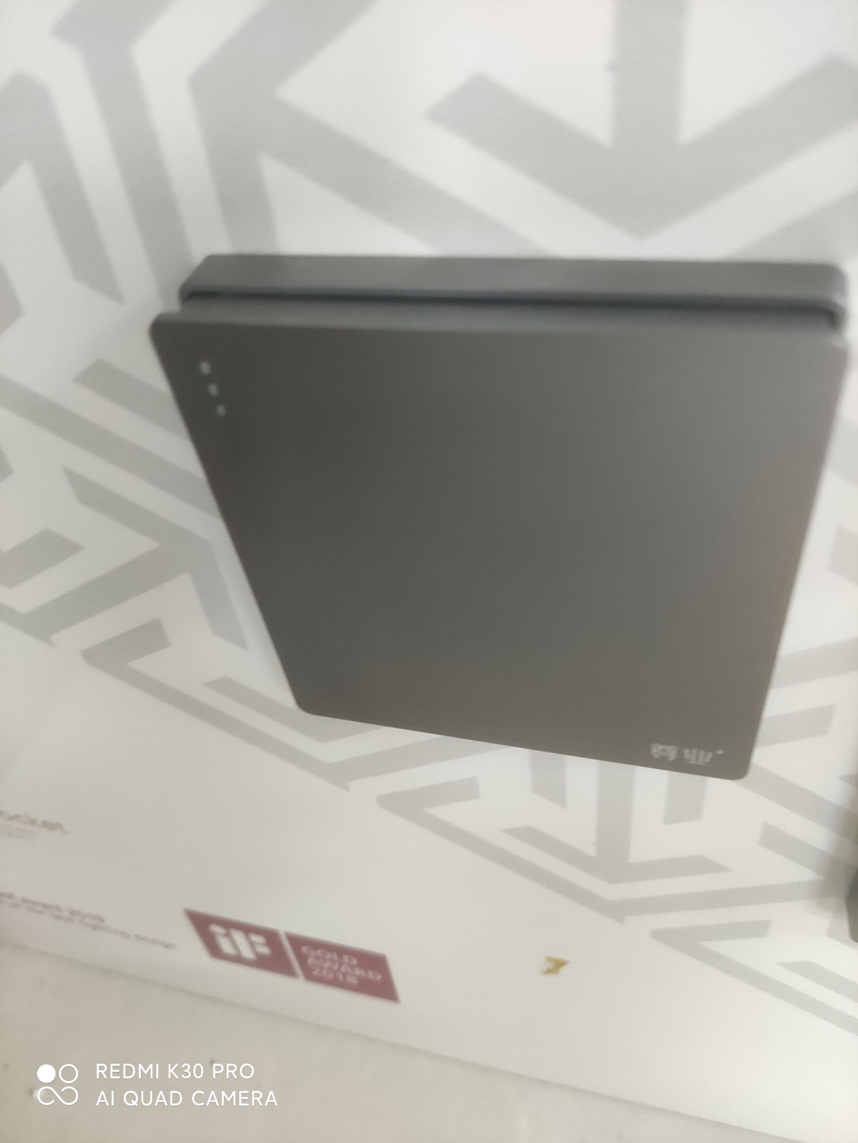 Switch, space grey