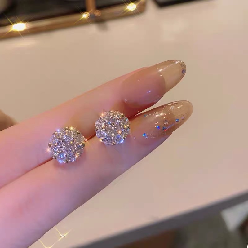 微镶锆石镶嵌高品质时尚奢华潮流花形耳钉