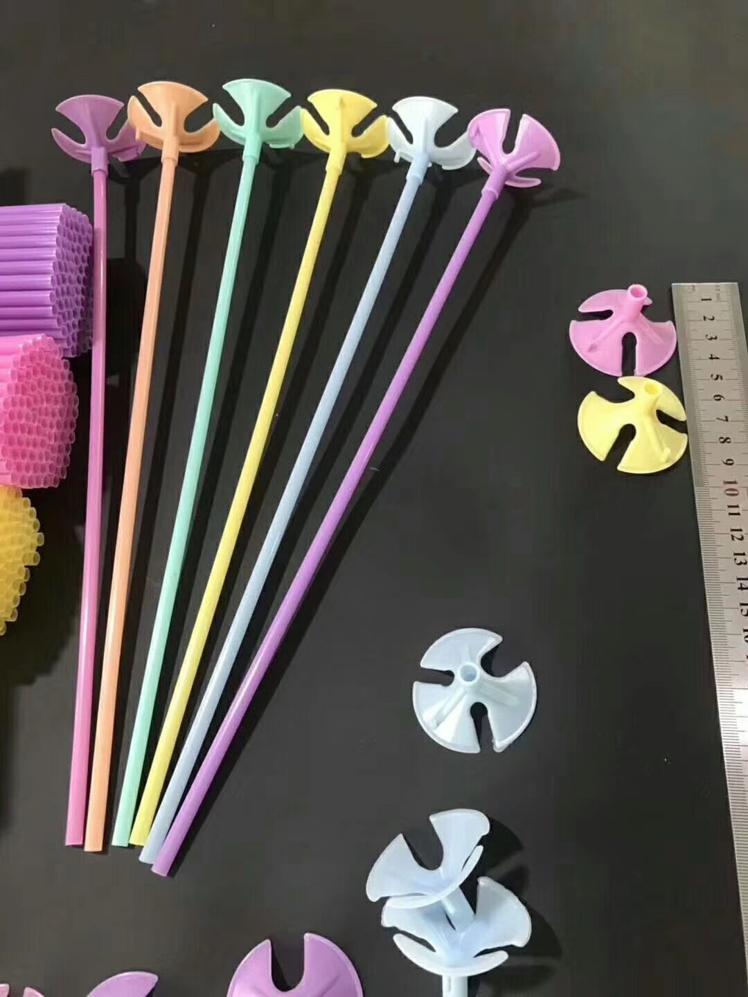 Macaron-colored balloon support pole, balloon pole drag, macaron-thickened pole, room scene decoration, drag pole, pipe, balloon, cup, stick, Mid-Autumn Festival, National Day, wedding, opening Application Scenario