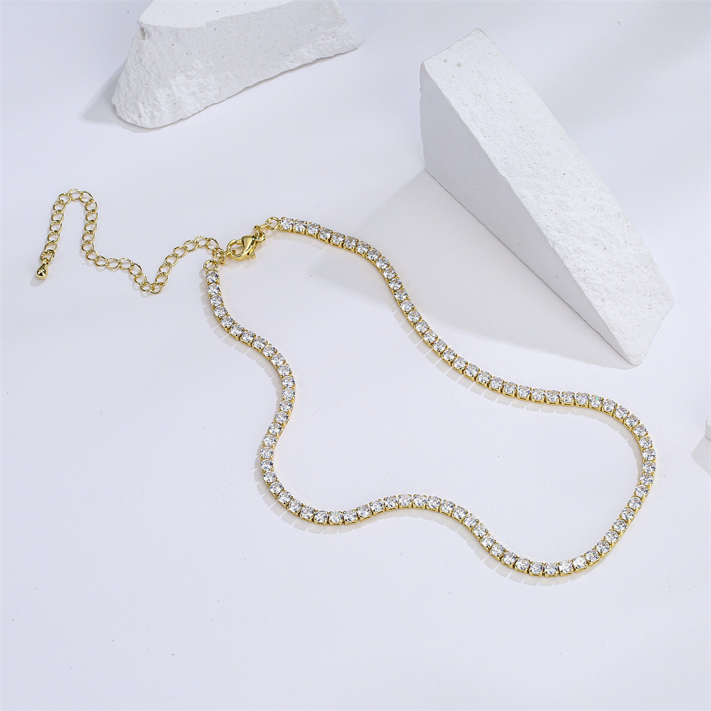 A trendy copper-plated 18K gold slightly inlaid zirconium necklace from Europe and America, the same style as an Instagram influencer's collarbone chain, a cross-border bestseller detail image 3