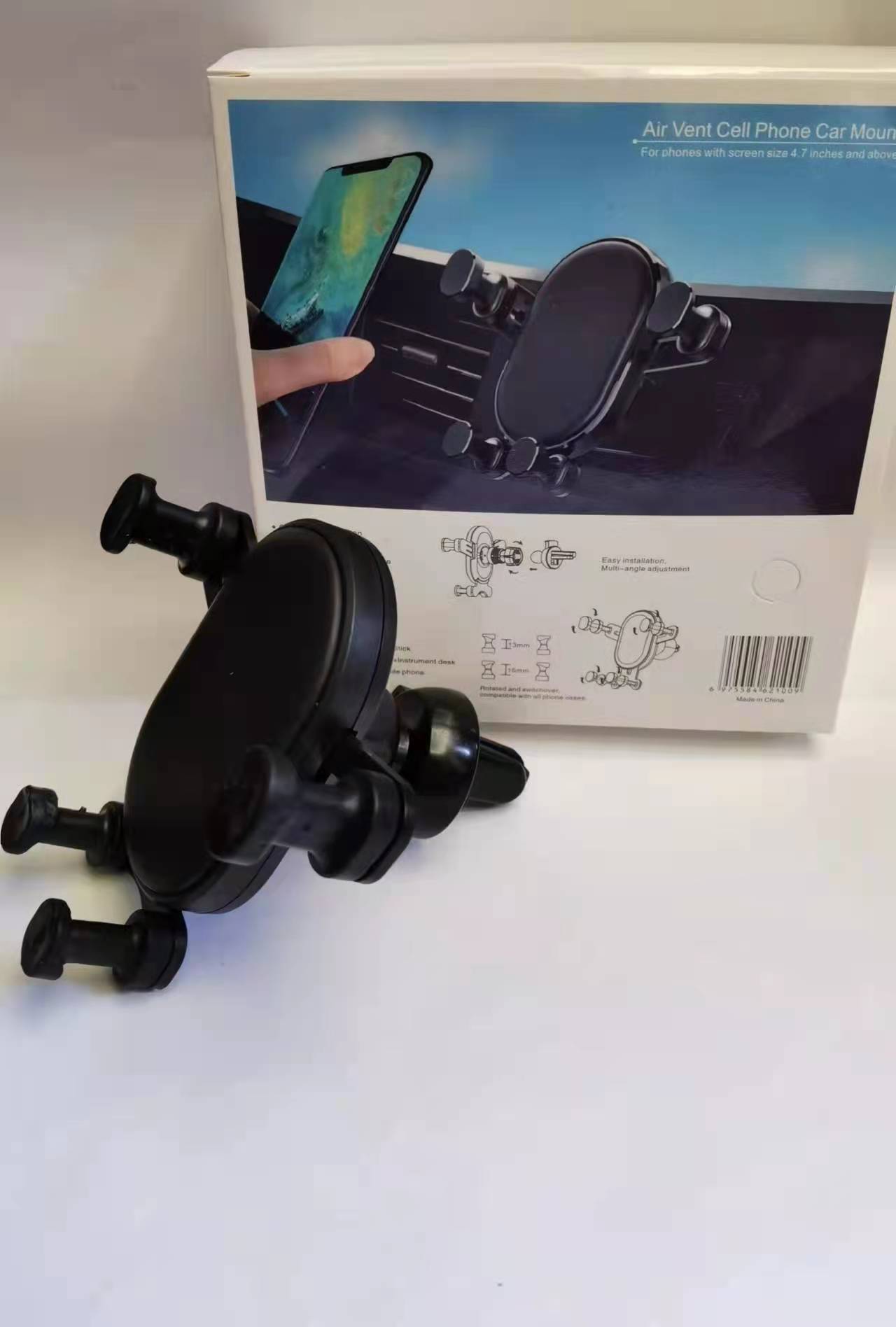 The hand-held car seat bracket, a fixed gravity car seat bracket with adhesive on the car center console, is a universal navigation bracket that can be adjusted