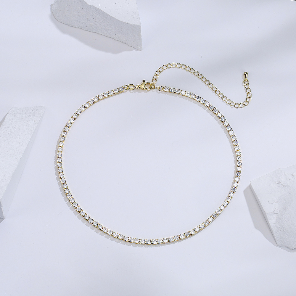 A trendy copper-plated 18K gold slightly inlaid zirconium necklace from Europe and America, the same style as an Instagram influencer's collarbone chain, a cross-border bestseller Application Scenario