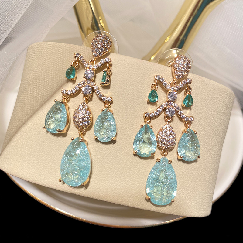 Retro court teardrop-shaped diamond zircon earrings and pendants, sweet 925 silver needle earrings, elegant ancient-style Hanfu for women