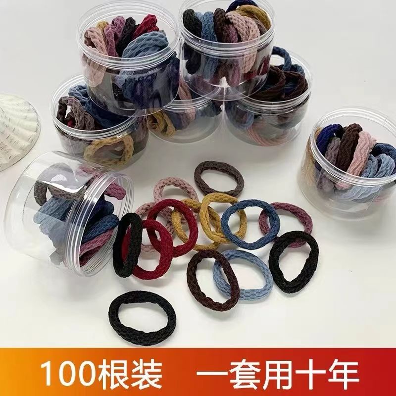 تتوفر أشرطة الجاكار المطاطية في العديد من الأنماط ويمكن مزج الألوان.