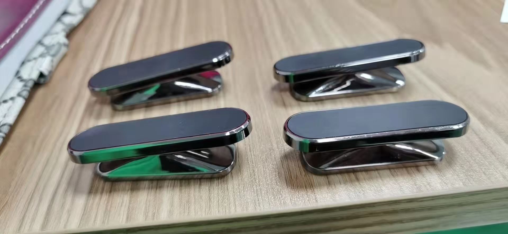 F16车载磁吸支架导航 360度旋转详情4