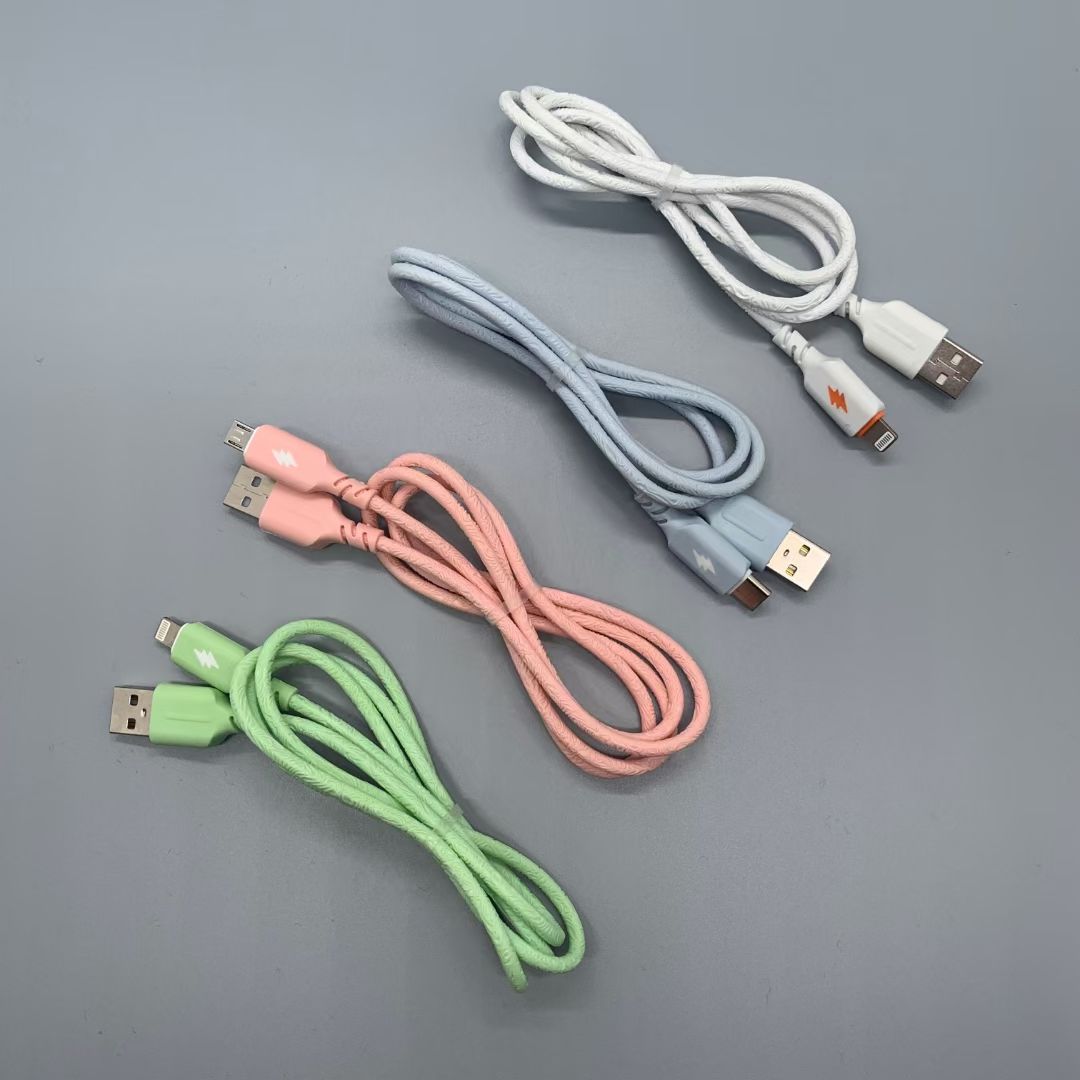 متر واحد لإعادة الشحن السريع لهاتف PVC المحمول 100 سلك برونزية Specification image