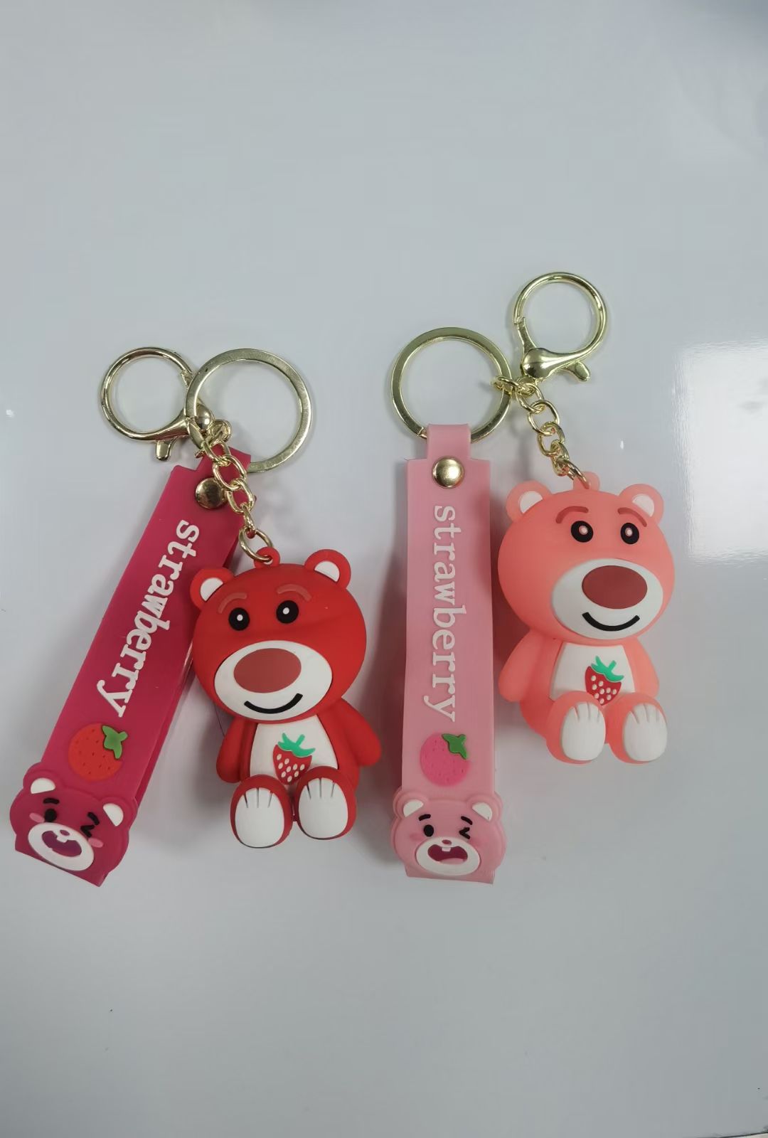 A series of three-piece sets of three-dimensional silicone keychains and strings mixed with blue goose jewelry 286483929