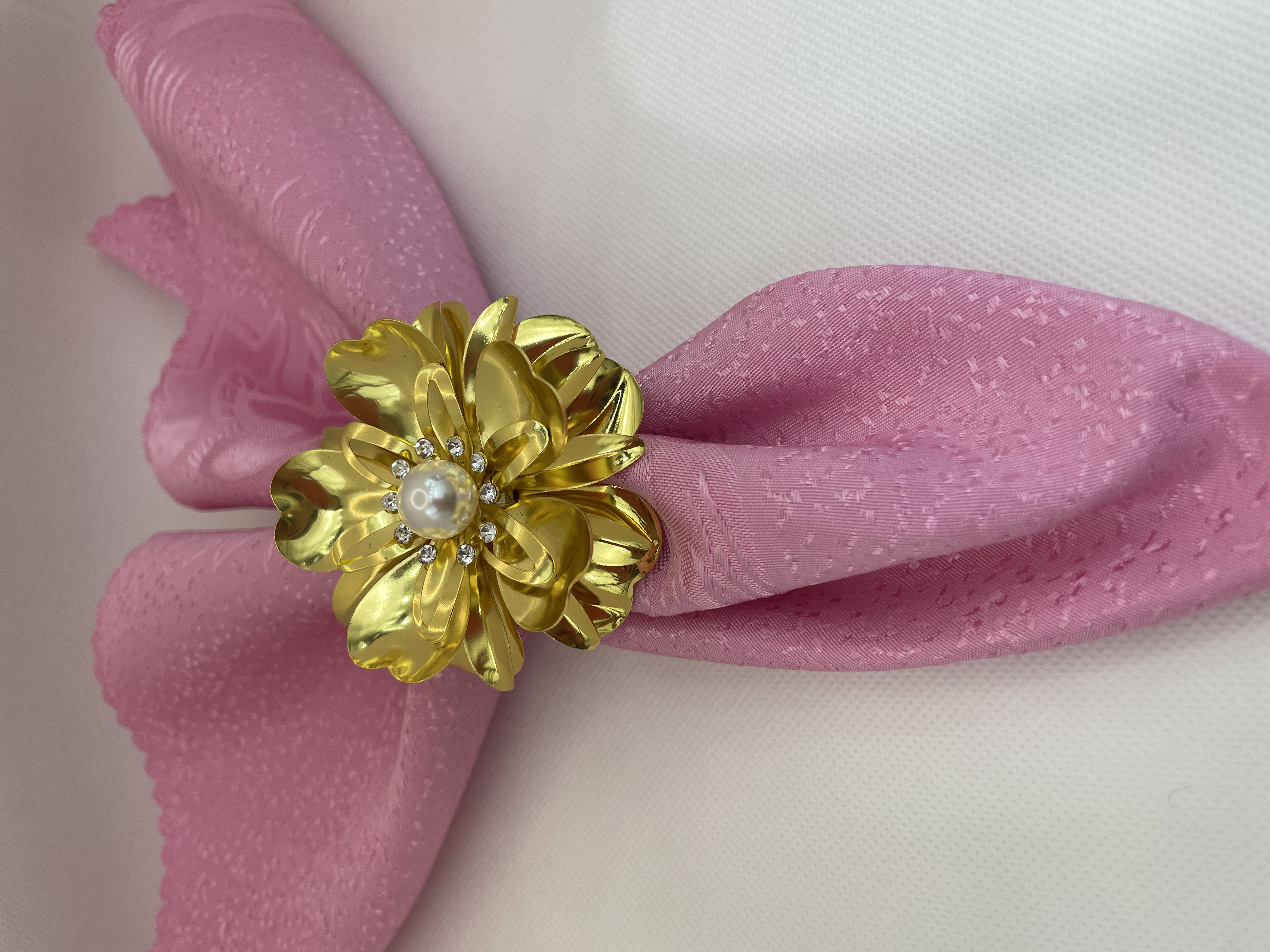 餐巾环、饰品、酒店婚庆摆台装饰。