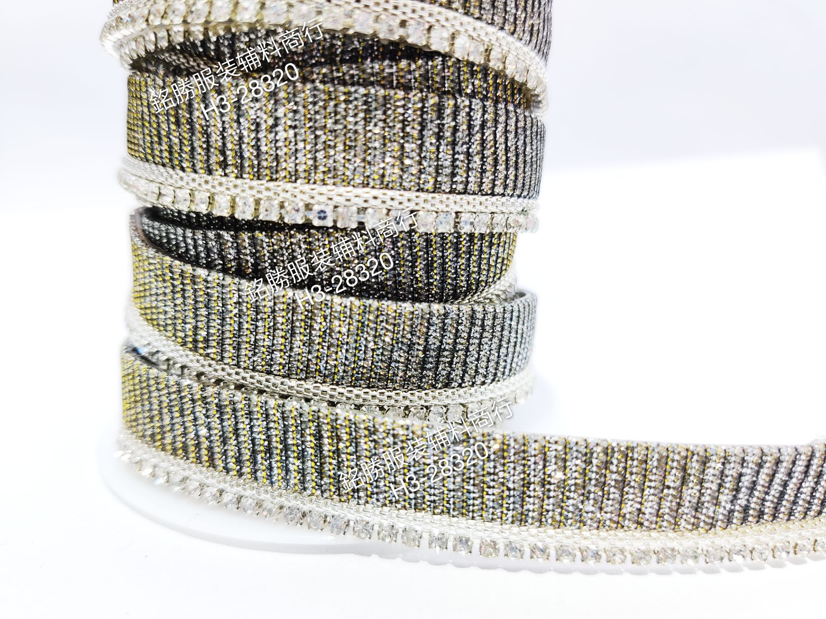 水晶玻璃链条产品图