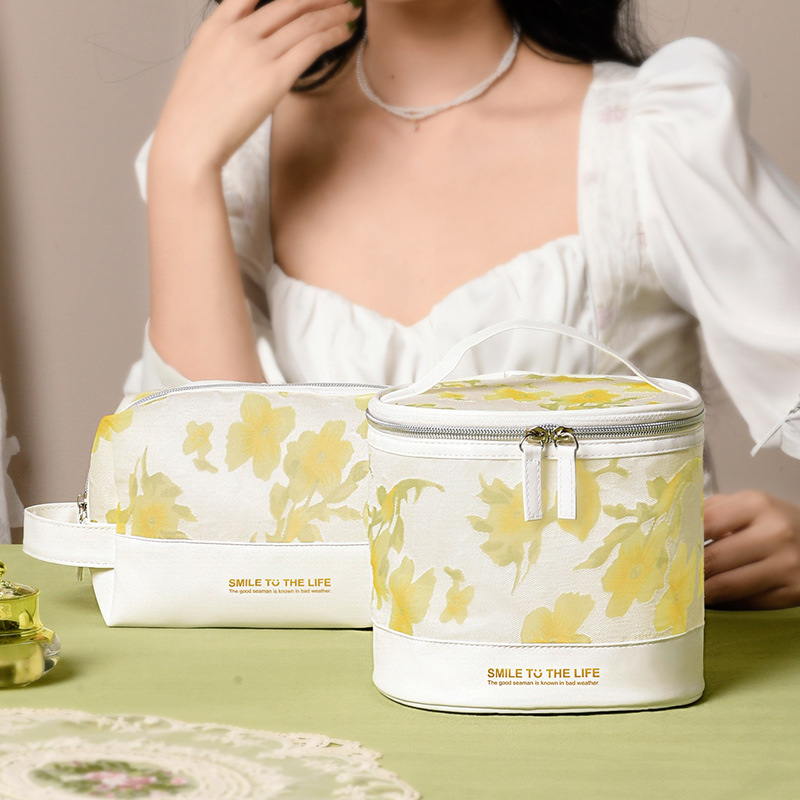 New hidden flower cylinder cosmetic bag, travel toiletry storage bag, cosmetic bag wholesale, convenient hand-held cosmetic bag Specification image