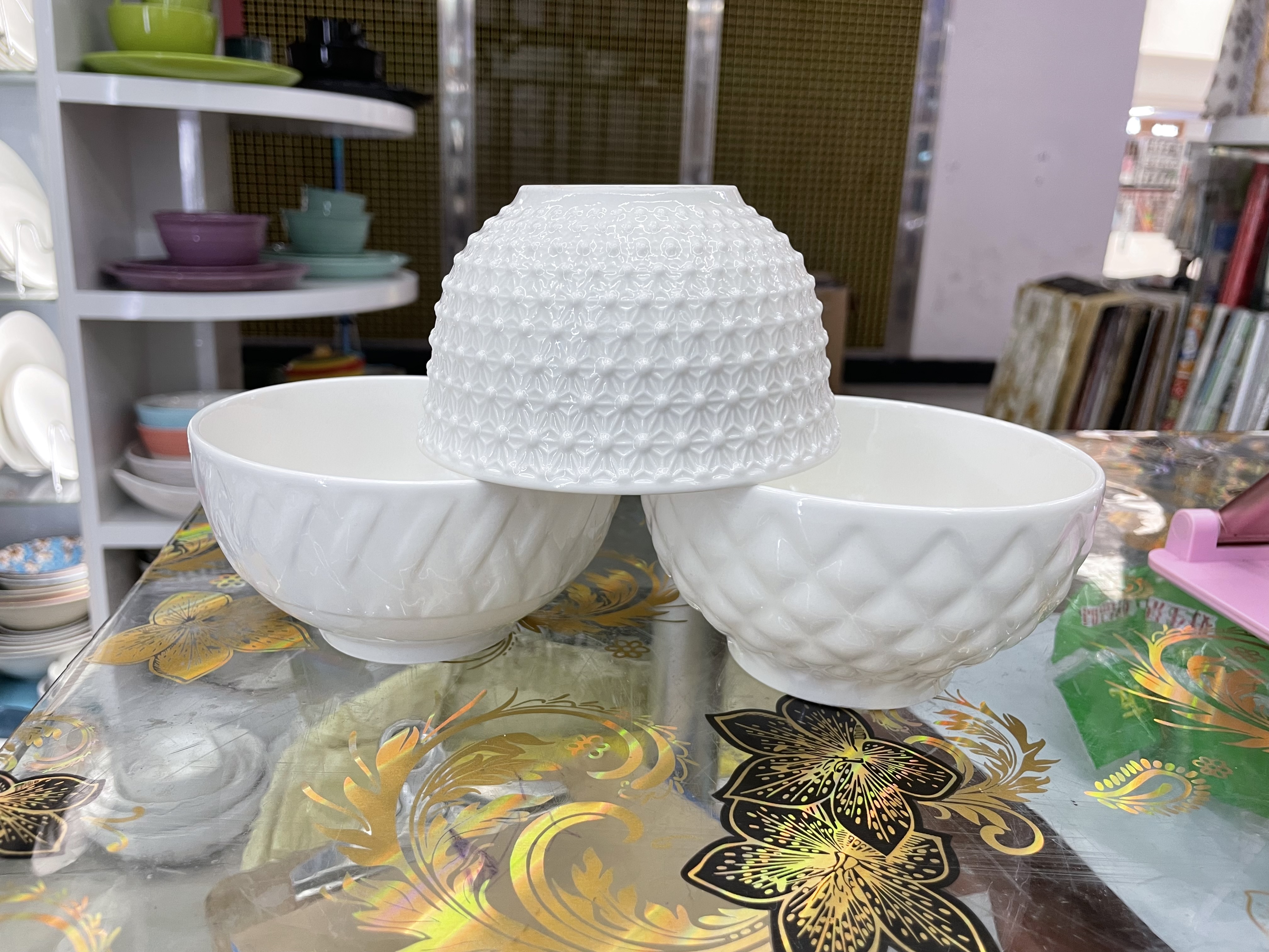4.5-inch relief bowl