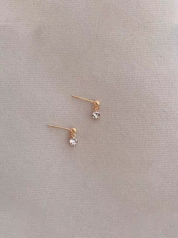Mini invisible diamond stud earrings and earrings from Japan and South Korea details Picture
