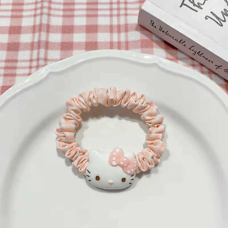 The new Korean version of the minimalist Internet celebrity hair band is soft and cute. It features cartoon animal rubber bands, candy-colored buns, and small intestine hair ties detail image 2
