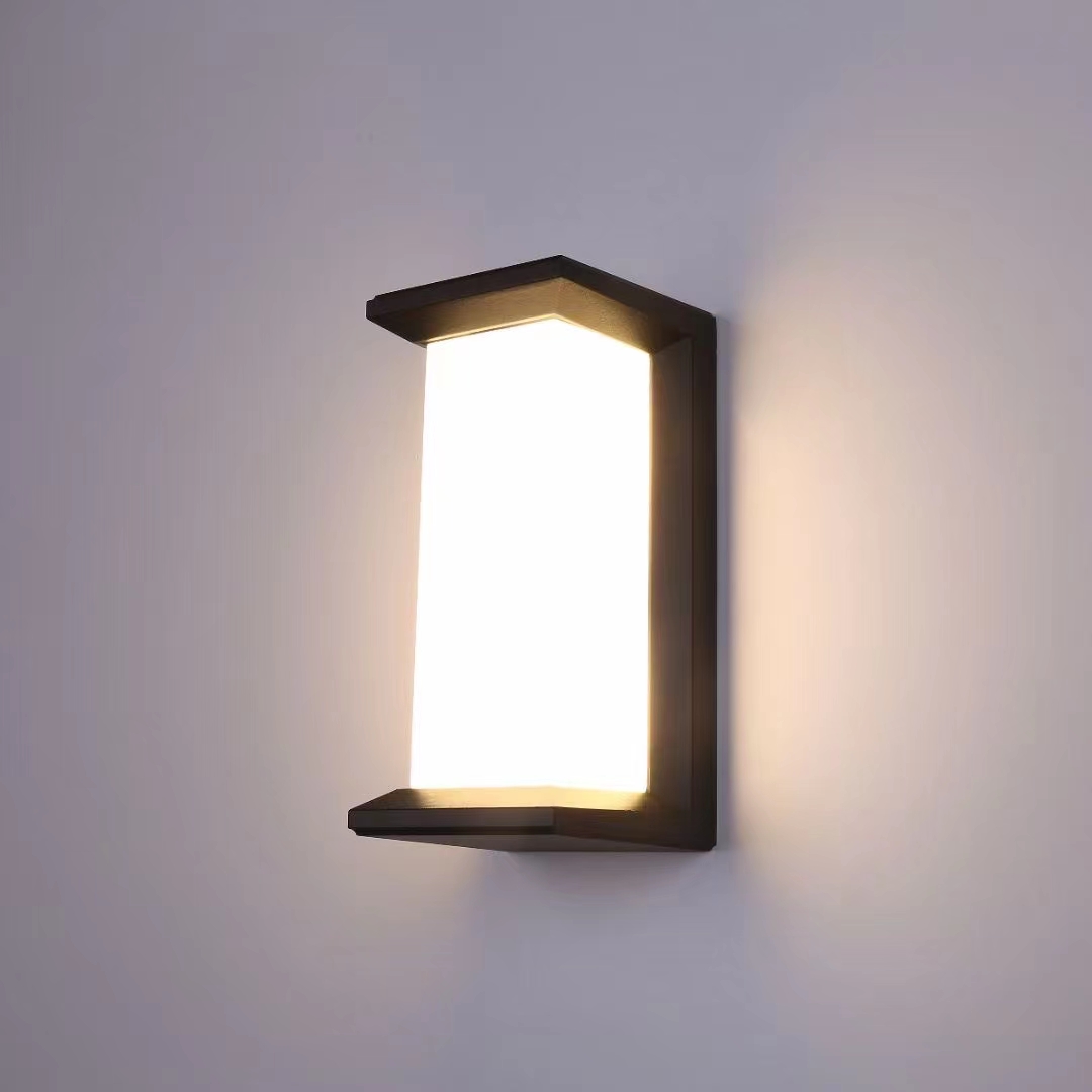 Outdoor balcony wall lamp