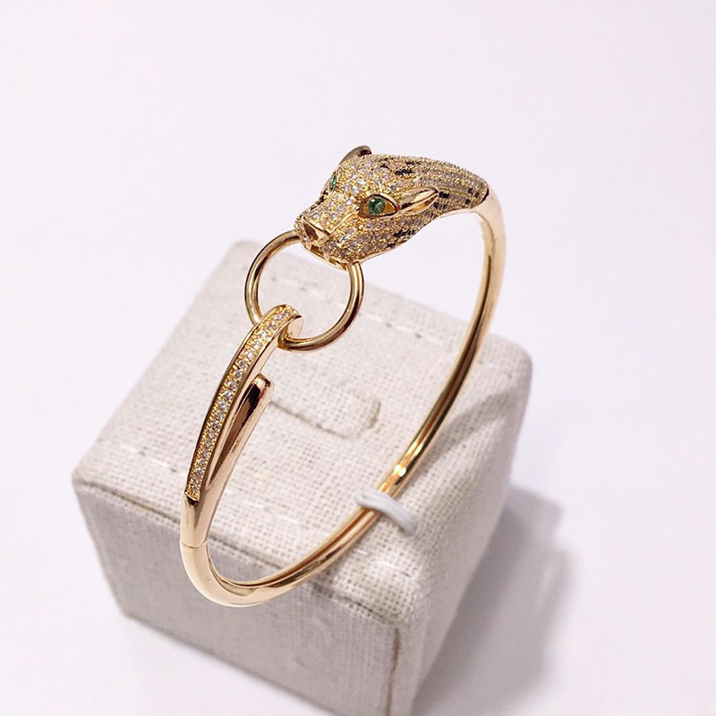 Wholesale foreign trade accessories: European and American style copper gold-plated style, circular leopard and diamond-encrusted bracelet detail image 2
