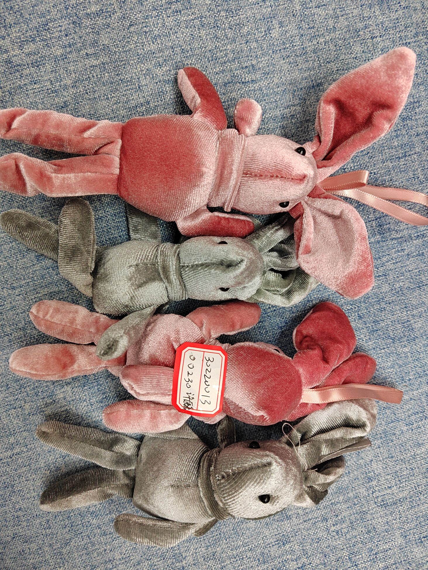玉米兔公仔/许愿兔挂件/毛绒玩具挂件白底实物图