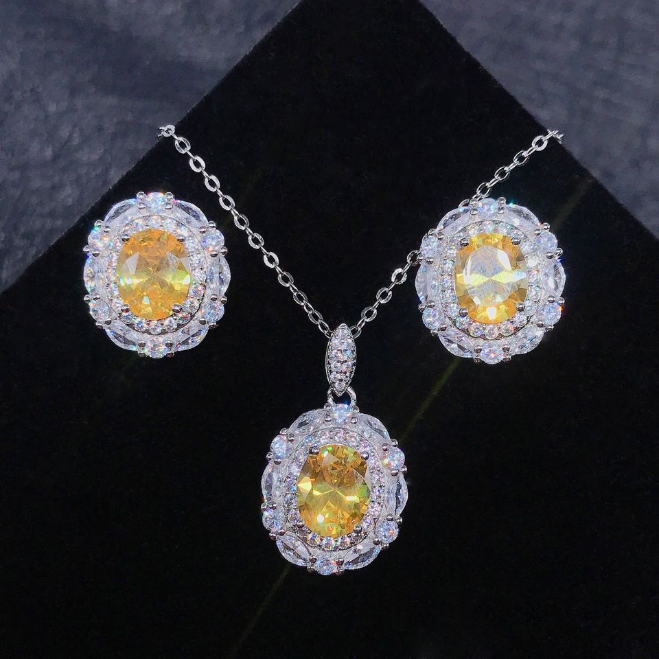 A light luxury high-end custom design synthetic high-carbon yellow diamond set