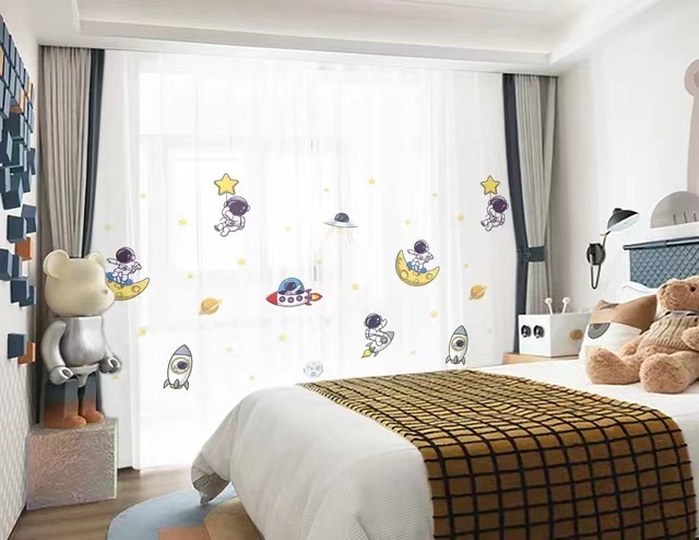 Bingo can customize finished window screens with space travel patterns that children love