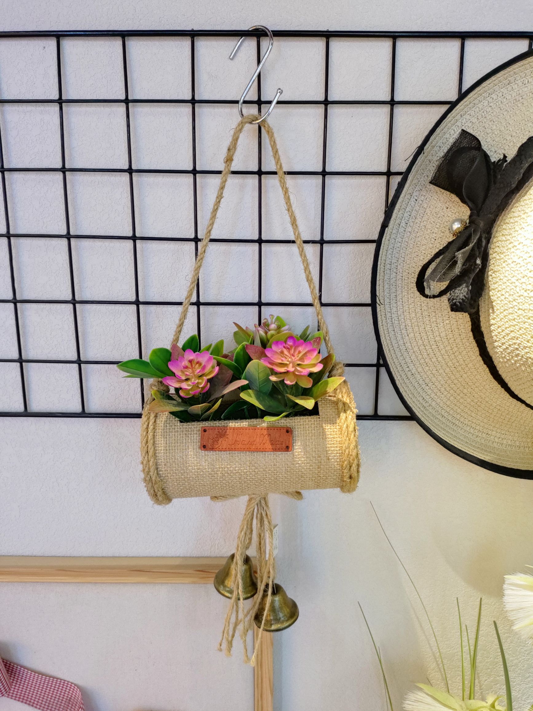 Artificial flower bonsai, artificial plants, green plant potted plants, wall decoration, wall-hung wind chime, linen decoration series details Picture