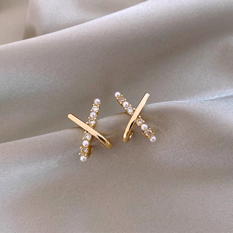 Micro-inlaid pearl opal X cross stud earrings, exquisite geometric art, small and fashionable earring accessories Specification image