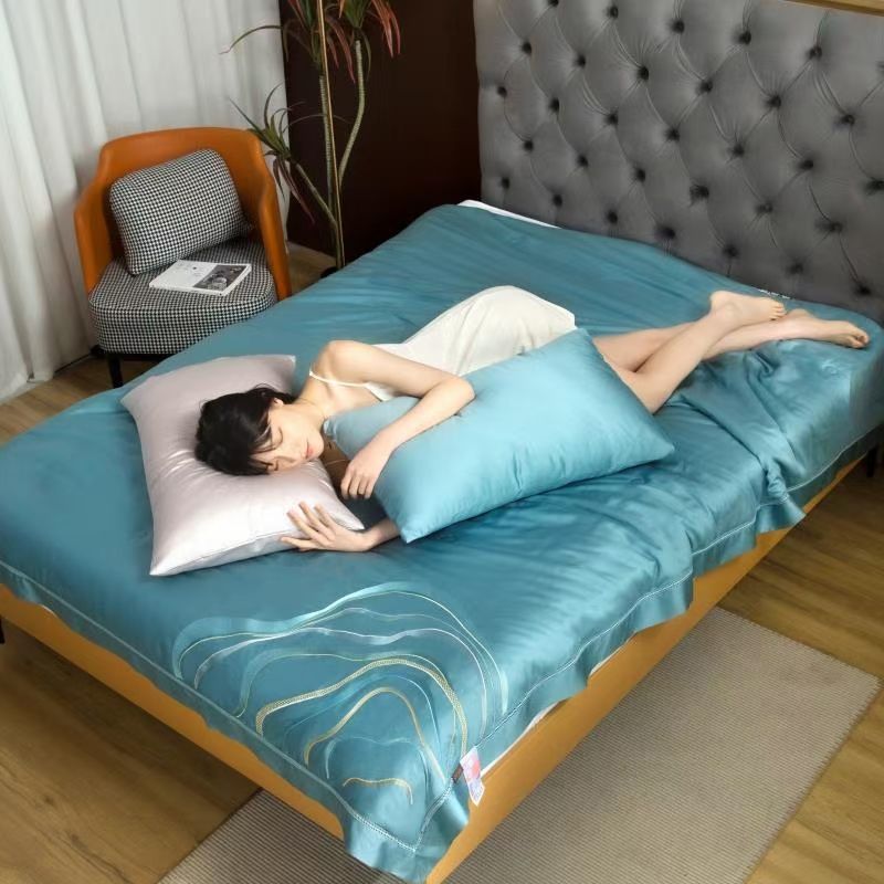 Summer Cool Quilt full figure