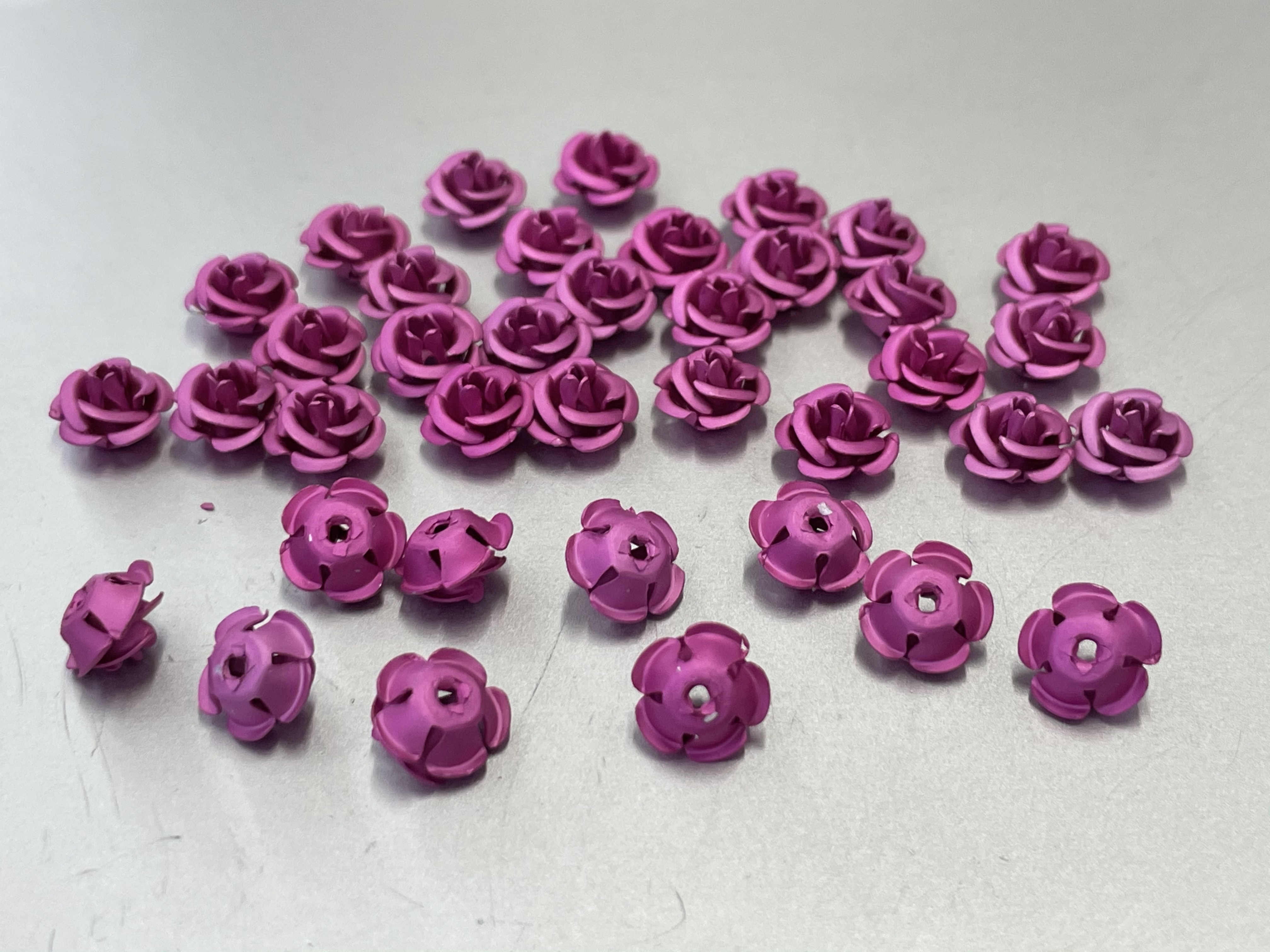 No. 8885, 9th Street, E Zone, 3rd Floor, Zone 1, Yiwu International Trade City, 8mm five-petal rose, 20# color Specification image
