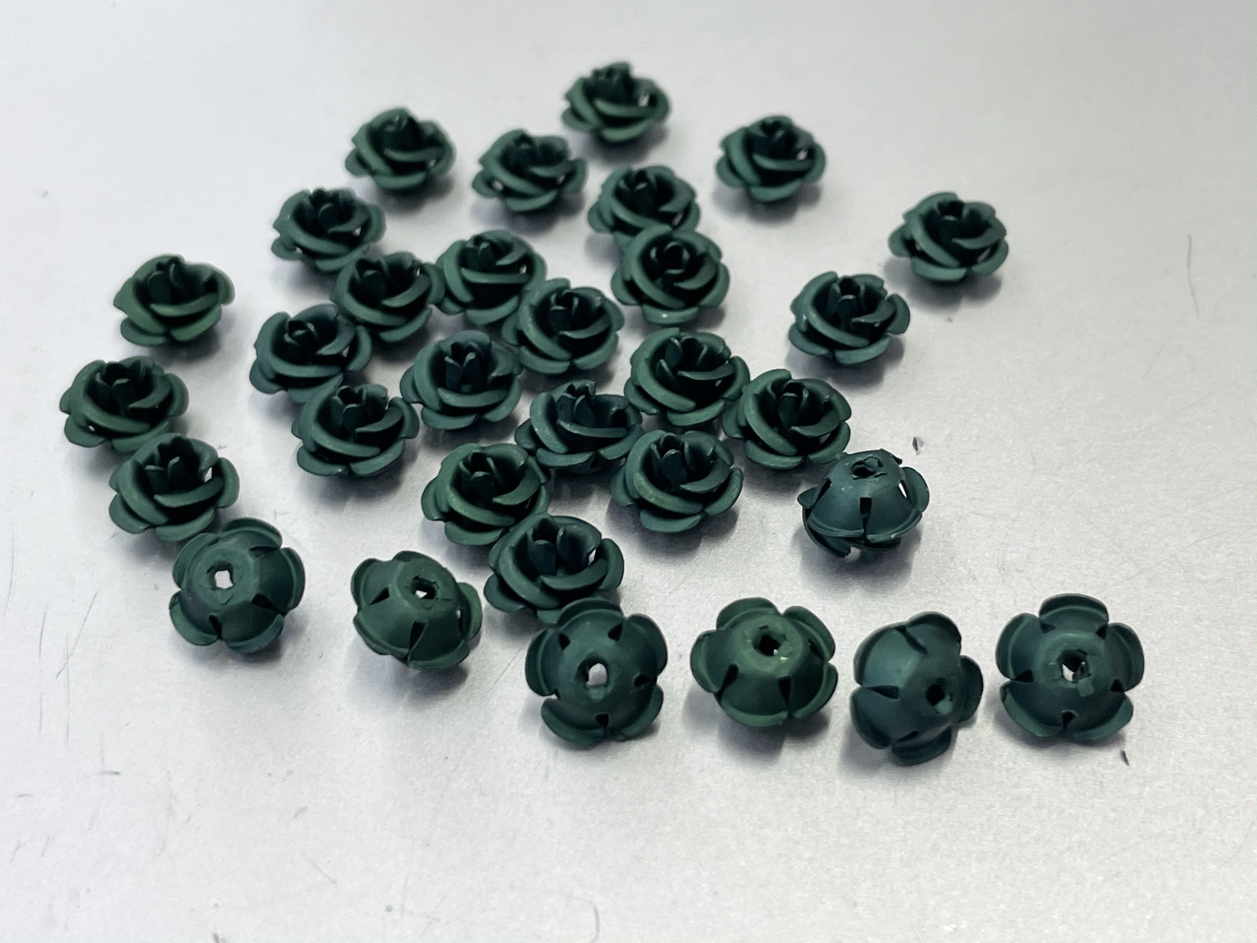 No. 8885, 9th Street, E Zone, 3rd Floor, Zone 1, Yiwu International Trade City, 8mm five-petal rose, 39# color Specification image