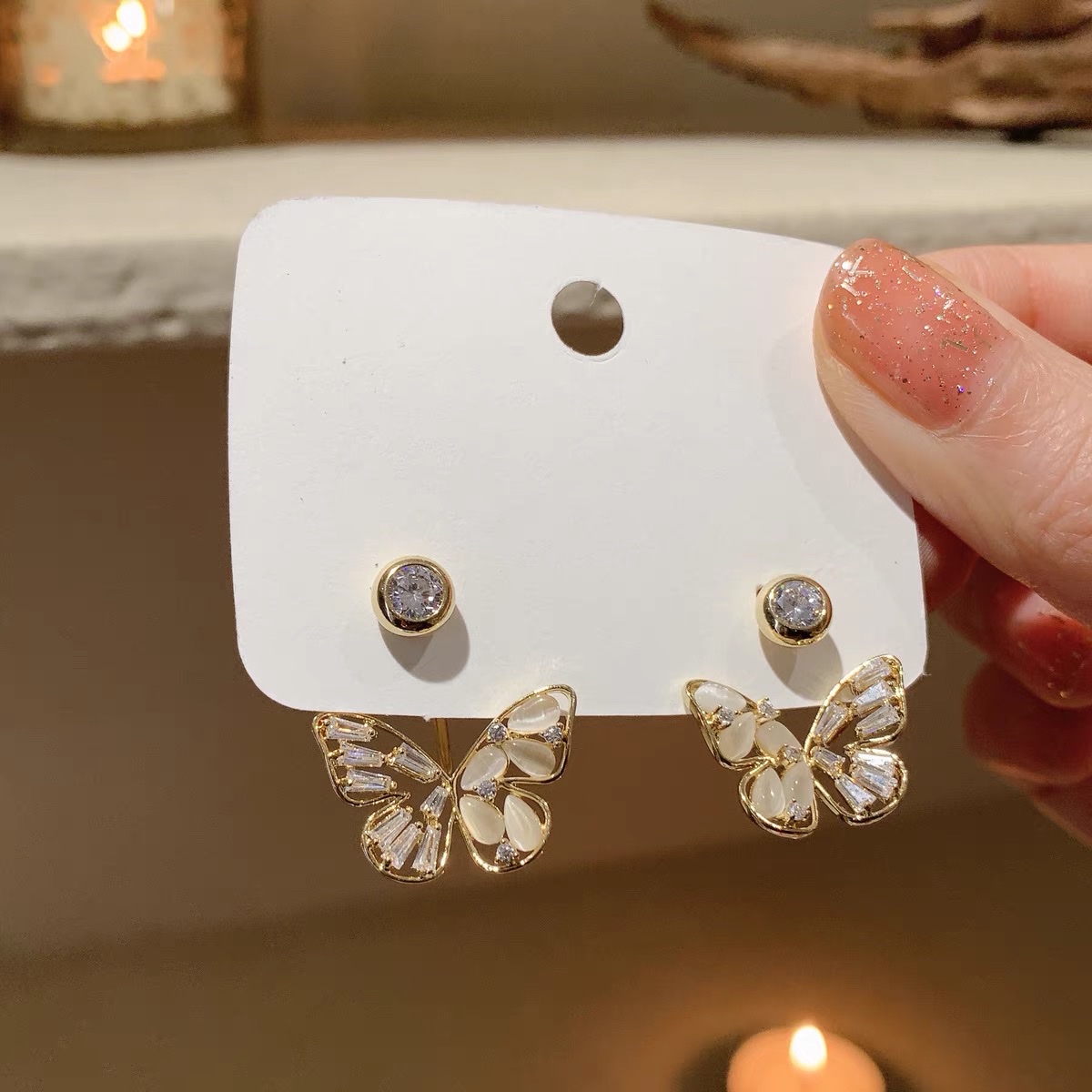 Butterfly earrings, a new trend of light luxury and high-end diamond stud earrings with a niche design sense