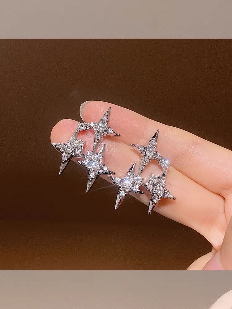 【 Evening Star 】 New trendy earrings with micro-inlaid starlight, fashionable and high-end earrings for women