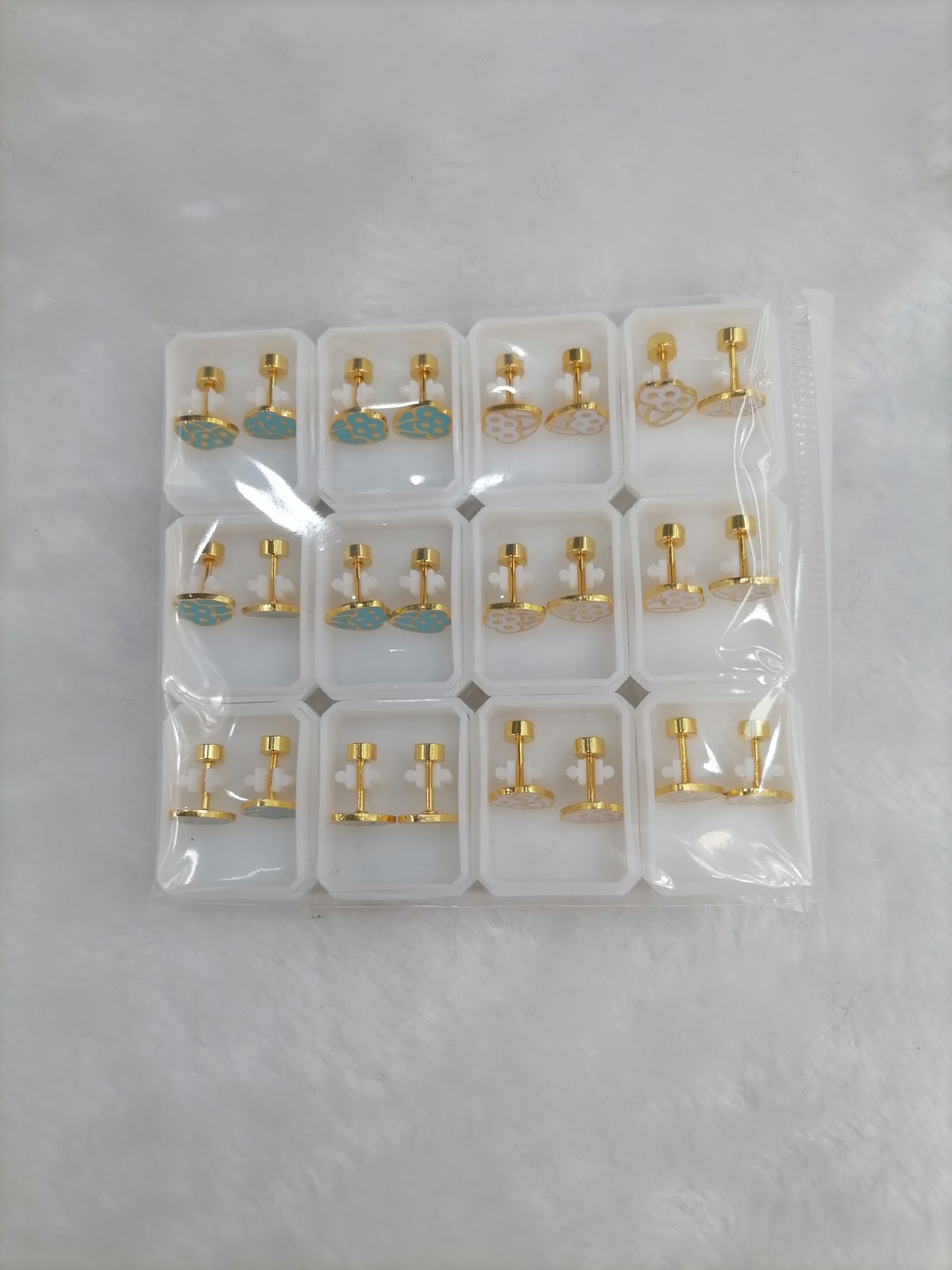 صُلب التيتانيوم بالذهب والصلب detail image 2