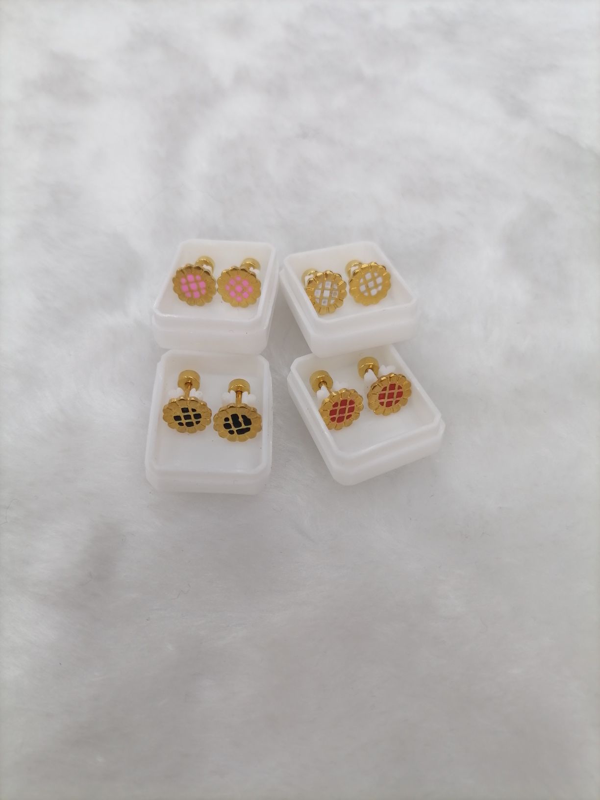 Titanium steel golden sunflower oil-dripping ear studs details Picture