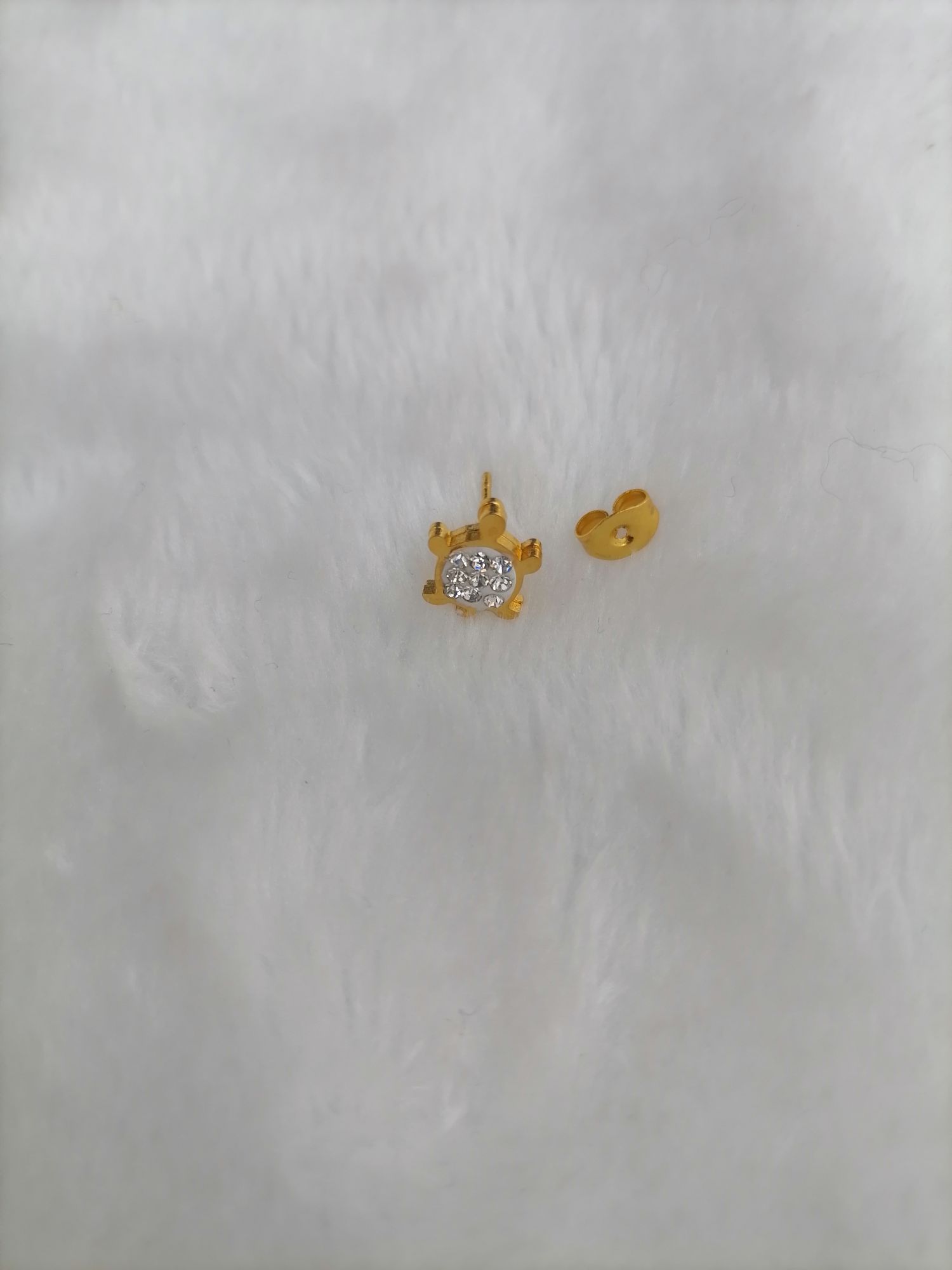 Titanium steel golden wealthy turtle with diamond ear studs Specification image