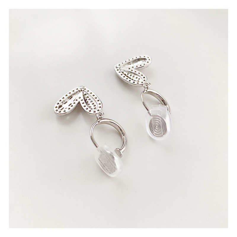 Love mosquito-repellent incense plate ear clips, no ear holes, high-end design sense, niche light luxury, retro style, painless ear clips detail image 4